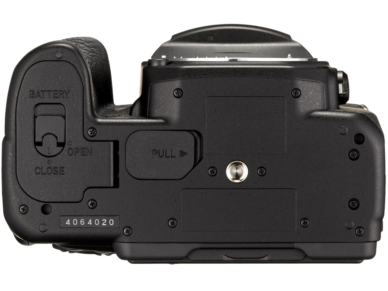 PENTAX K-1 �{�f�B