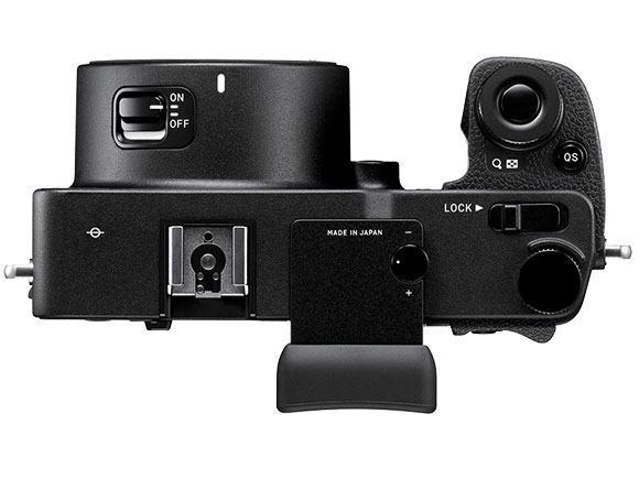 SIGMA sd Quattro �{�f�B