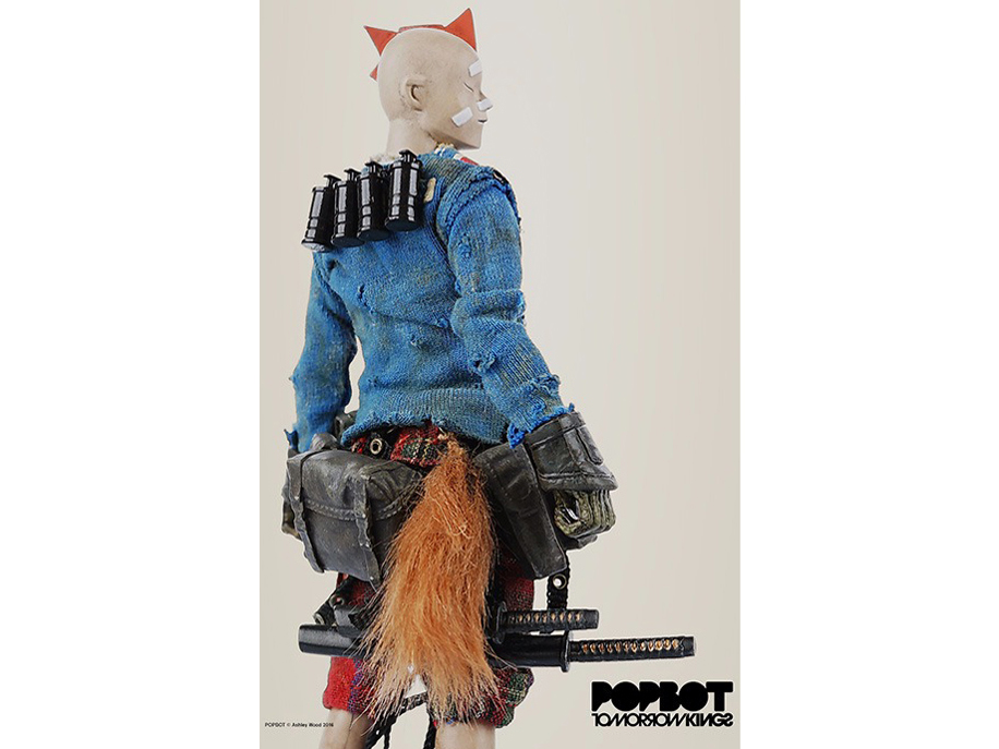 �U�E���[���h�E�I�u�E�|�b�v�{�b�g �A�N�V�����|�[�^�u�� UK TK