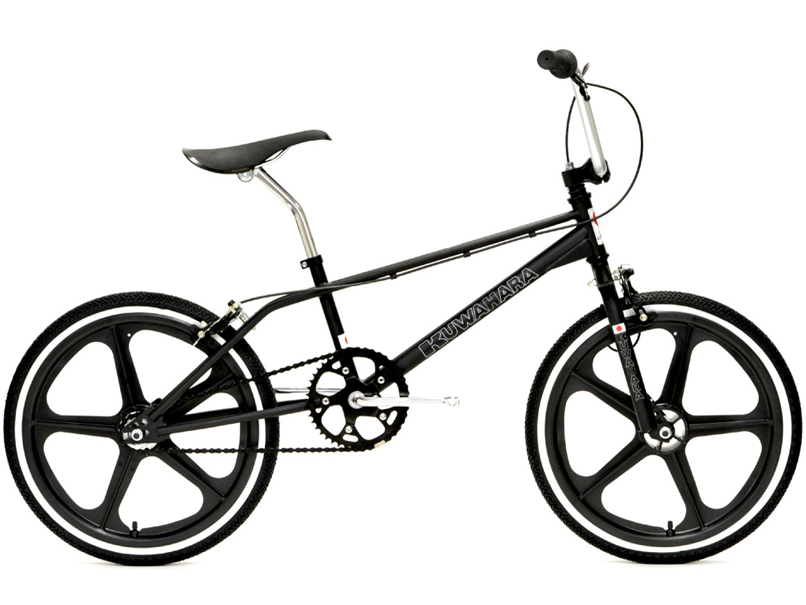 Exhibitionism [�}�b�g�u���b�N] �̐��i�摜