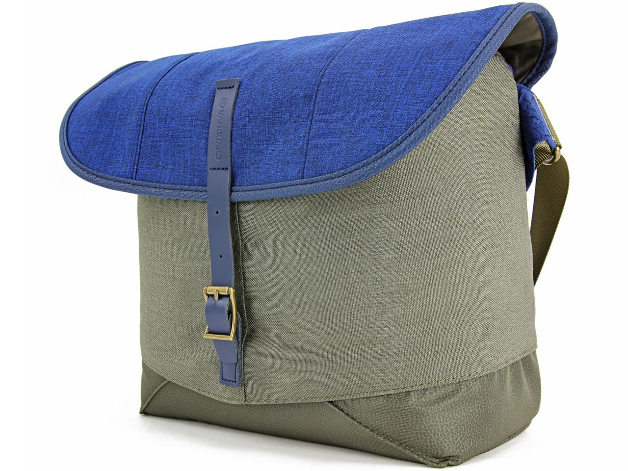 VEO TRAVEL 28 BL [�u���[&�J�[�L]