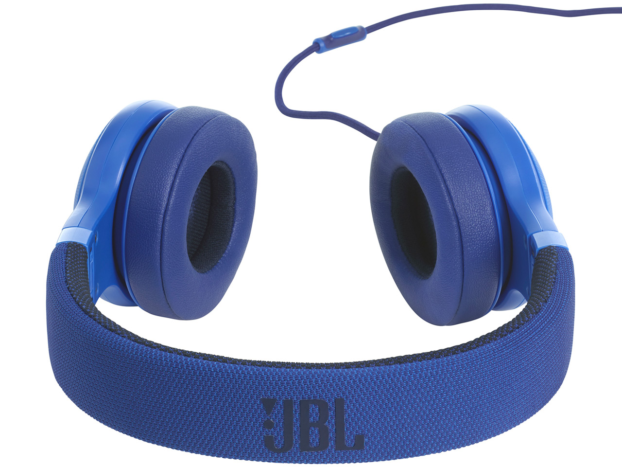 E35 [�u���[]