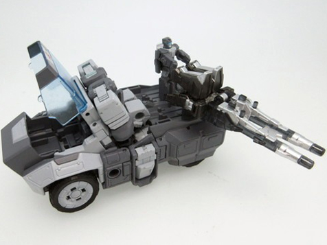 �g�����X�t�H�[�}�[ LG46 �^�[�Q�b�g�}�X�^�[�`���[