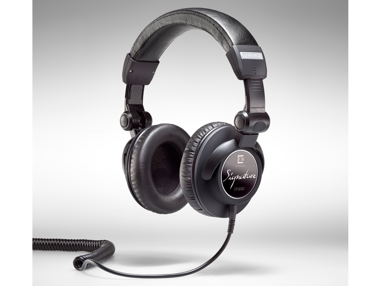 Signature STUDIO �̐��i�摜