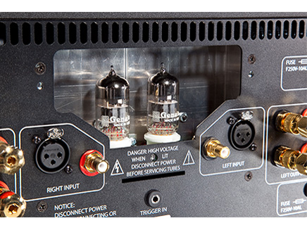 BHK Signature/250 Stereo Amplifier