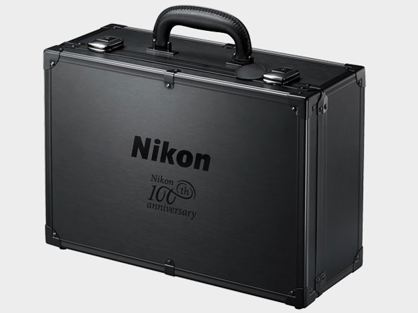 D500 100���N�L�O���f��