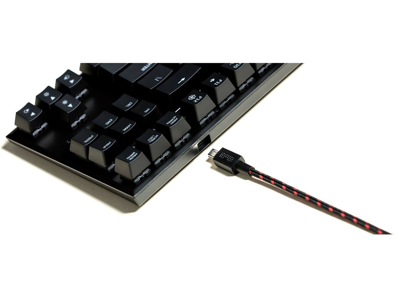 Alloy FPS Pro HX-KB4RD1-US/R1 �Ԏ�