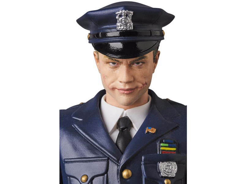 MAFEX THE JOKER Cop Ver.