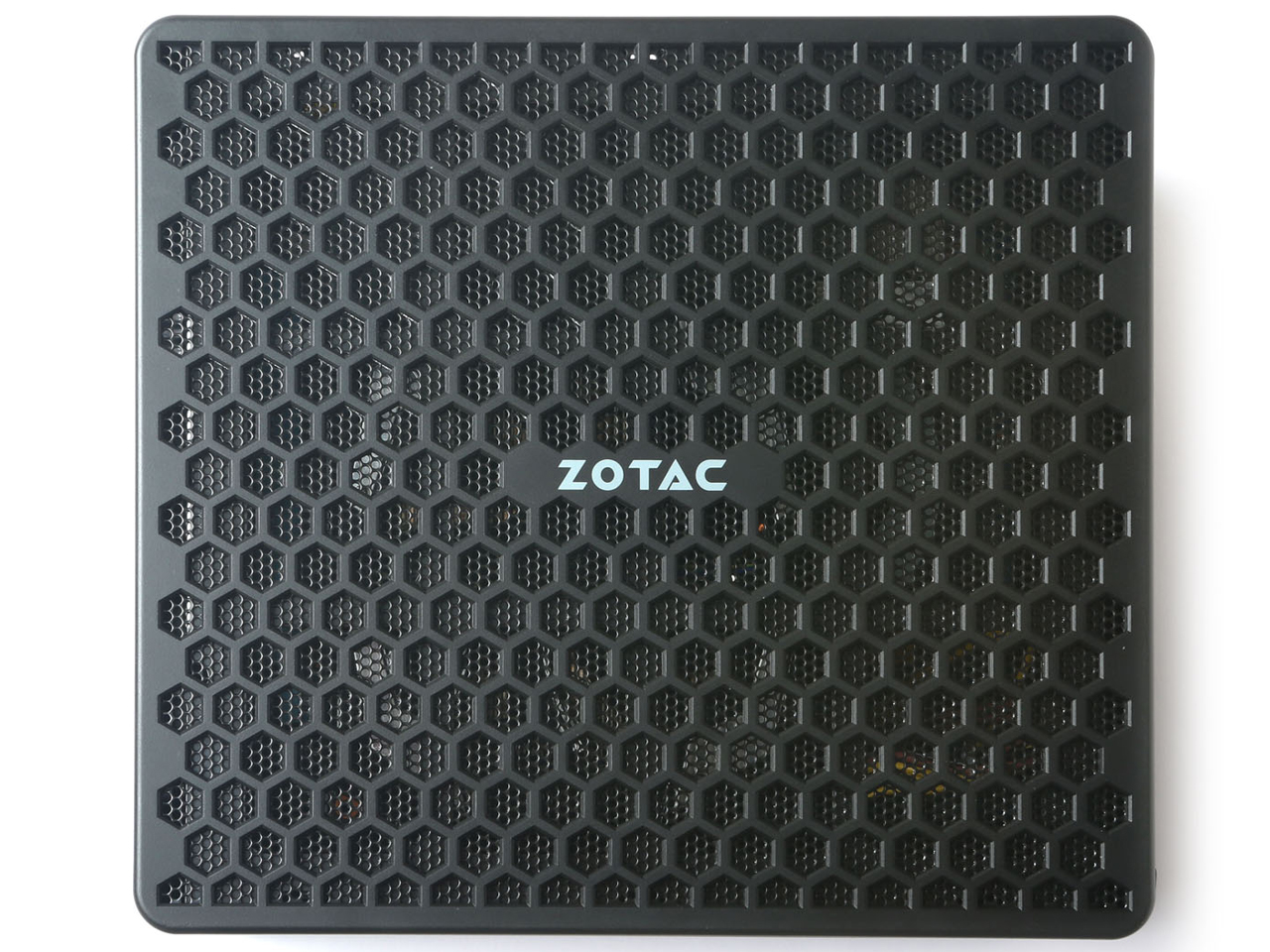 ZOTAC ZBOX MAGNUS ER51070 ZBOX-ER51070-J-W2B