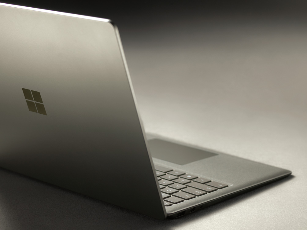 Surface Laptop DAL-00036 [�O���t�@�C�g�S�[���h]