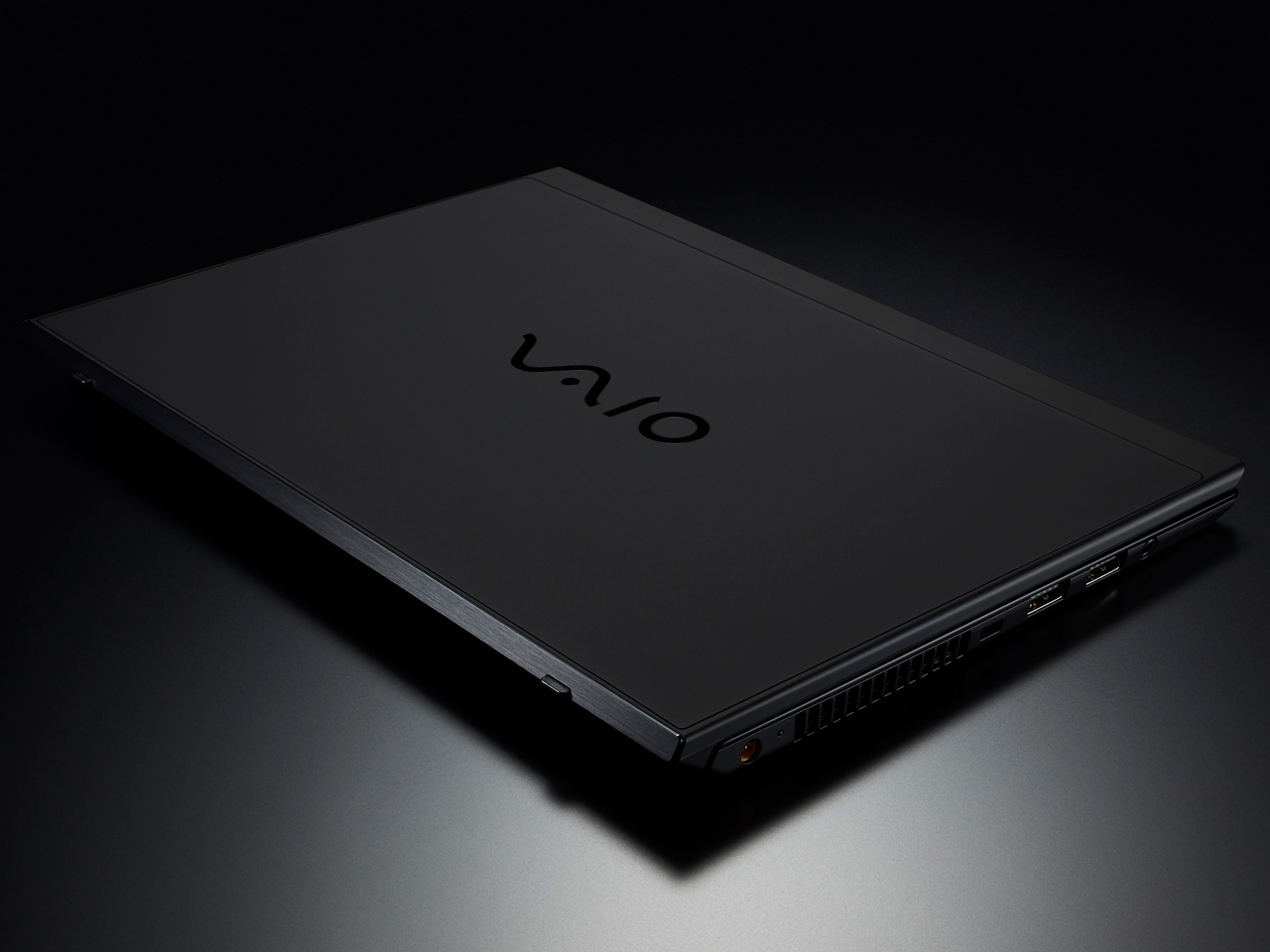 VAIO S11 VJS1121/Core i7-8550U/�������[8GB/SSD 256 GB/Windows 10 Home���f��