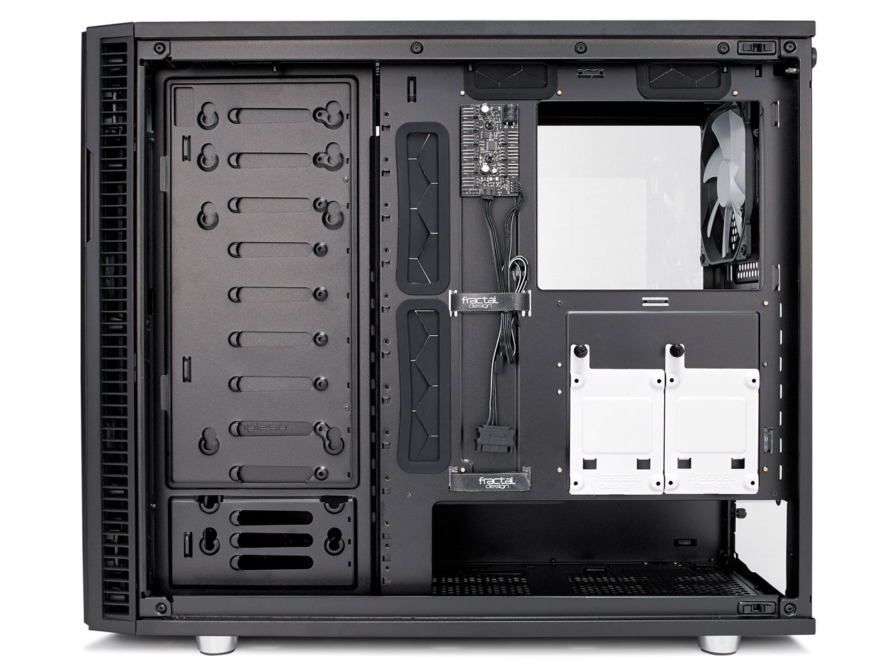 価格.com - 『本体 内部5』 Define R6 TG FD-CA-DEF-R6-BK-TG [ブラック] の製品画像