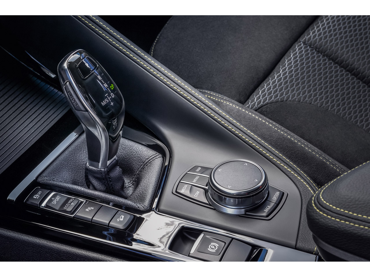 BMW X2 2018年モデル xDrive20i M Sport Xの価格・性能・装備 ...