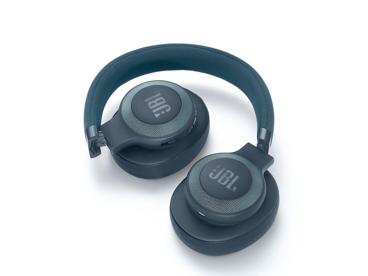 E65BTNC [�u���[]