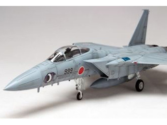 �Ђ��˂Ƃ܂����� 1/72 �q�󎩉q�� F-15J �܂�����F�`��