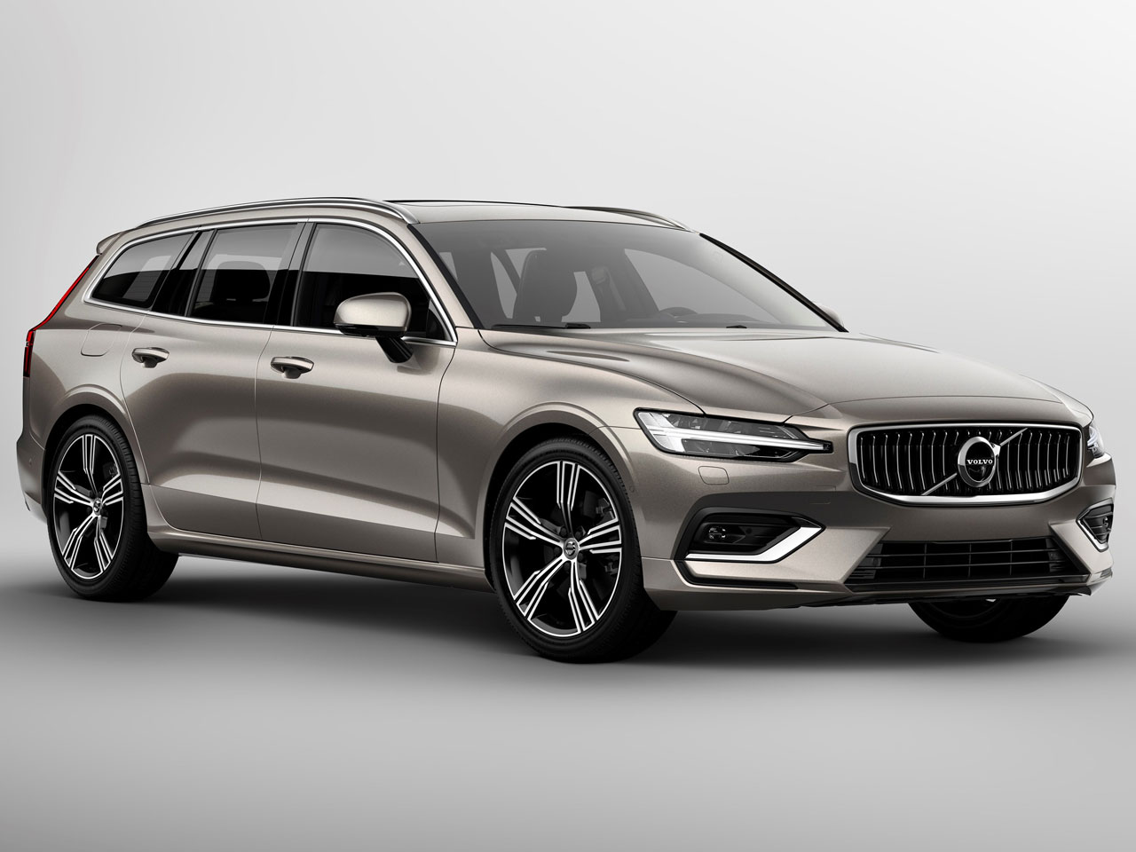 ボルボ V60 2018年モデル 新車画像