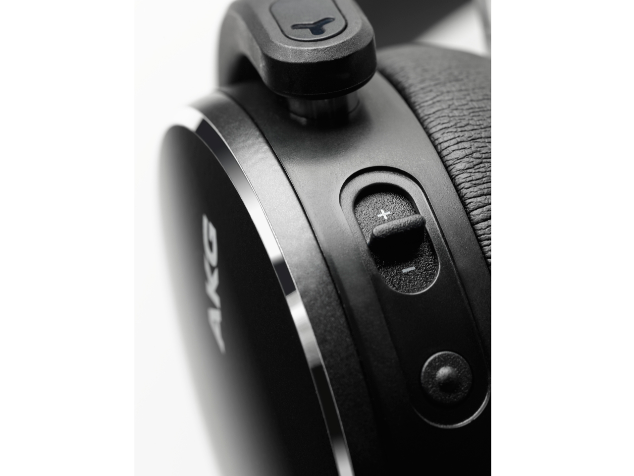 Y500 WIRELESS [�u���b�N]