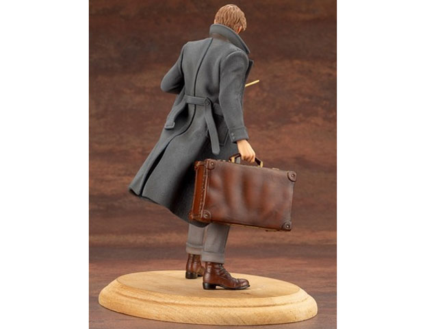 ARTFX+ �t�@���^�X�e�B�b�N�E�r�[�X�g�ƍ������@�g���̒a�� 1/10 �j���[�g�E�X�L���}���_�[