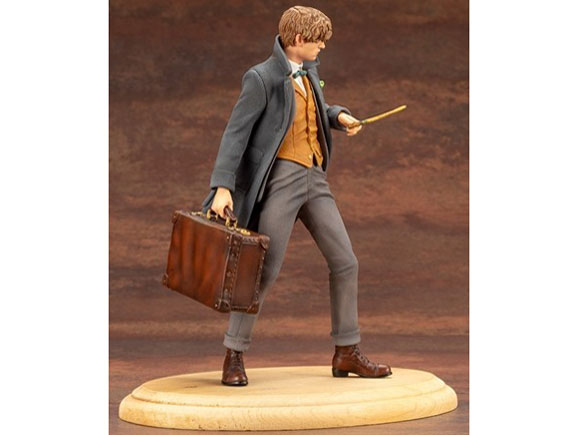 ARTFX+ �t�@���^�X�e�B�b�N�E�r�[�X�g�ƍ������@�g���̒a�� 1/10 �j���[�g�E�X�L���}���_�[
