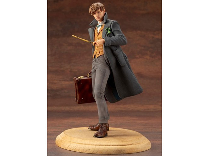 ARTFX+ �t�@���^�X�e�B�b�N�E�r�[�X�g�ƍ������@�g���̒a�� 1/10 �j���[�g�E�X�L���}���_�[ �̐��i�摜