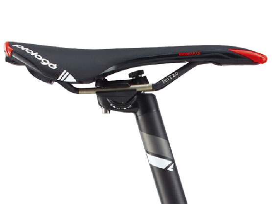 FR6 2019�N���f�� [�}�b�g�s���[�^�[]