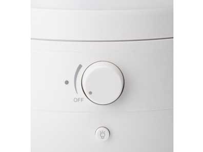 XQE-C011(W) [�z���C�g]