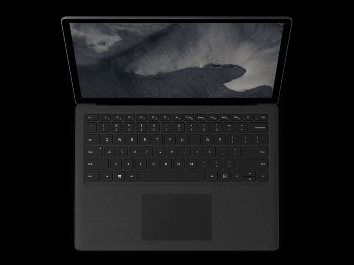 Surface Laptop 2 LQQ-00053 [�u���b�N]