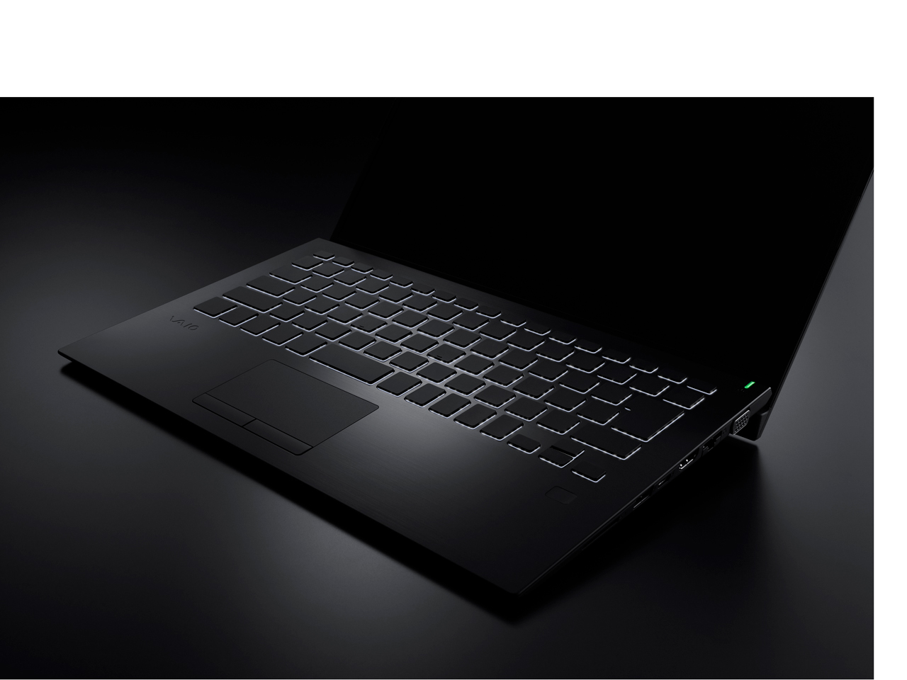 VAIO SX14 VJS1411/Core i7-8565U/�������[8GB(�I���{�[�h)/��O����n�C�X�s�[�hSSD 256GB/Windows 10 Home���f��