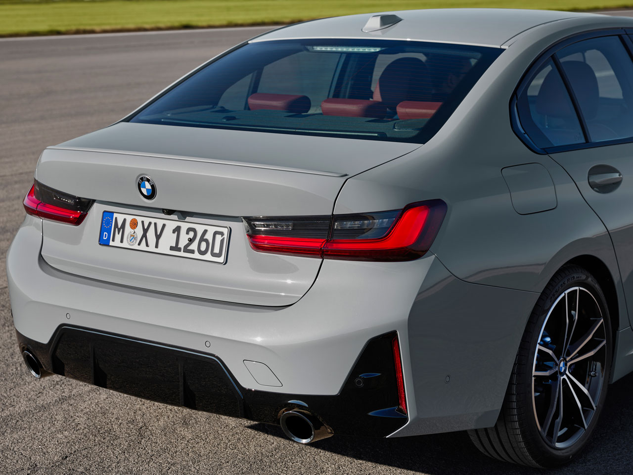 2019年3月〜2023年4月【新品！】BMW 3シリーズ G20 5V20 キャリパーカバー 4個セット！