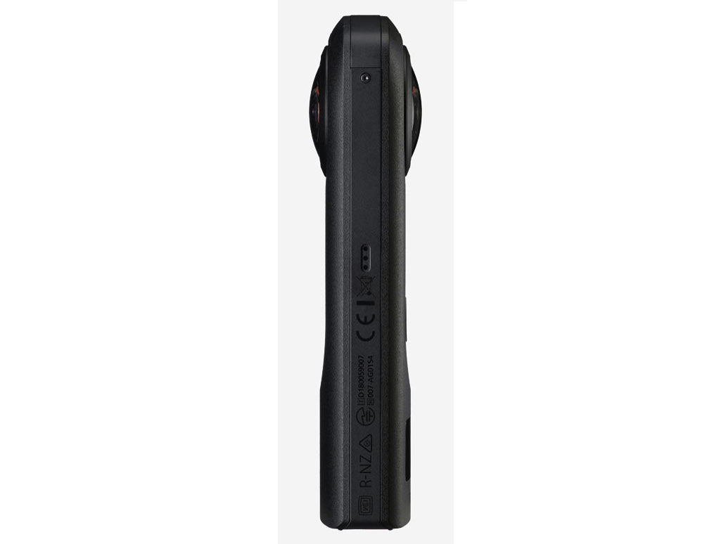 RICOH THETA Z1