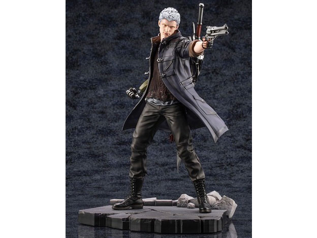 �f�r�� ���C �N���C 5 ARTFX J 1/8 �l�� �̐��i�摜