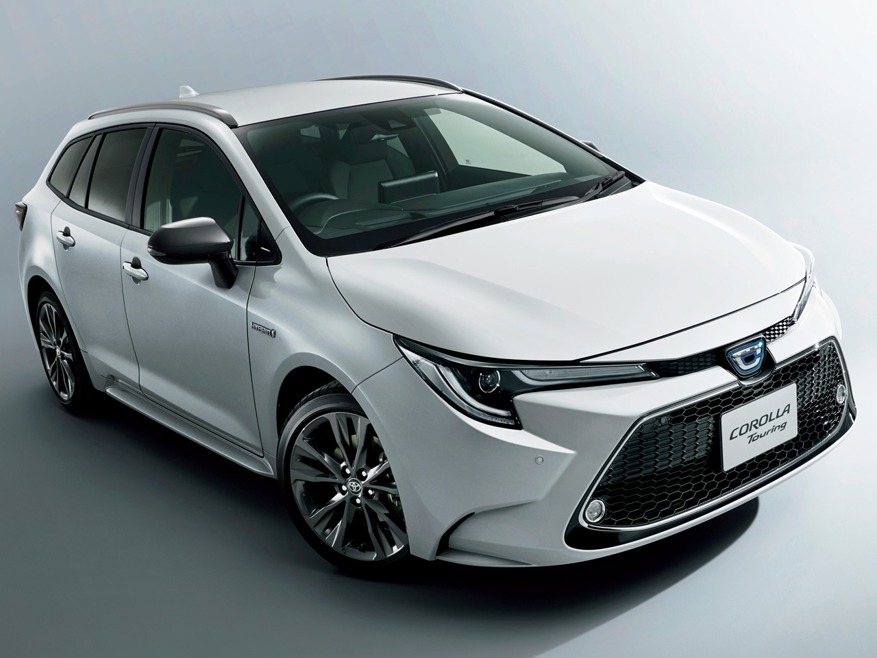 トヨタ カローラ ツーリング 2019年モデル HYBRID W x Bの価格・性能