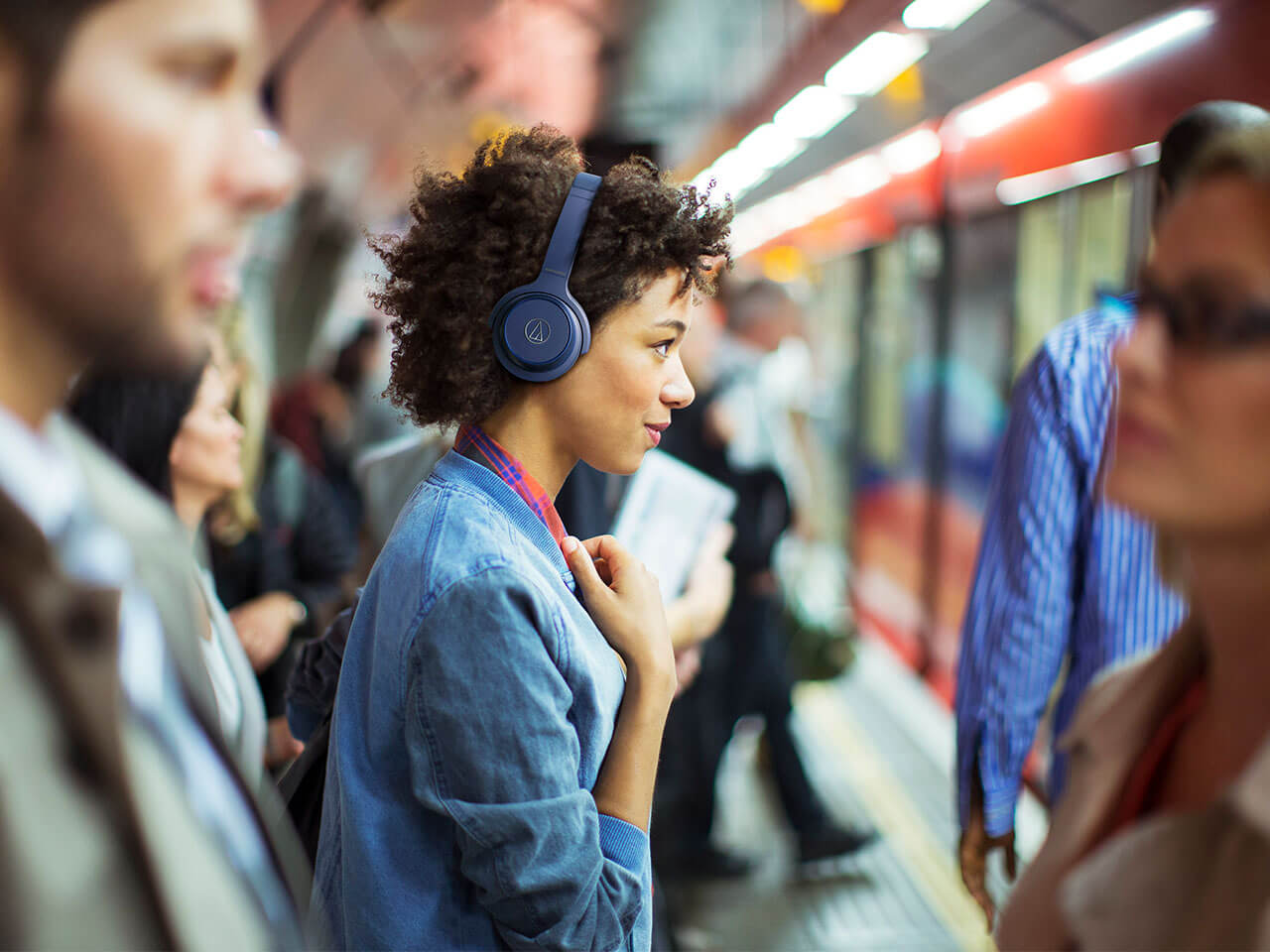 SOLID BASS ATH-WS330BT BK [�u���b�N]