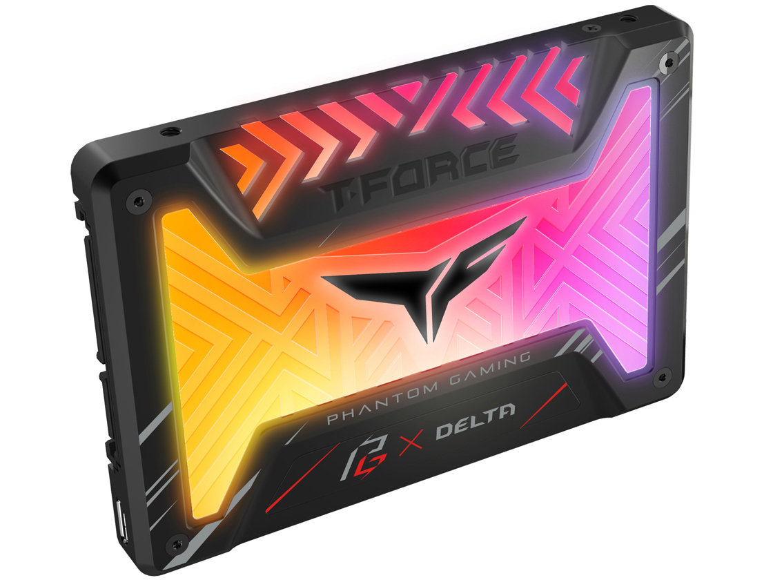 T-FORCE DELTA Phantom Gaming RGB SSD (5V) T253PG250G3C313 [�u���b�N]