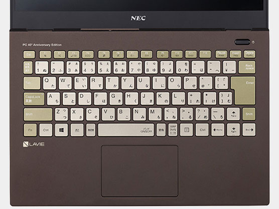 LAVIE Pro Mobile PM750/NAA PC-PM750NAA 40���N�L�O���f��