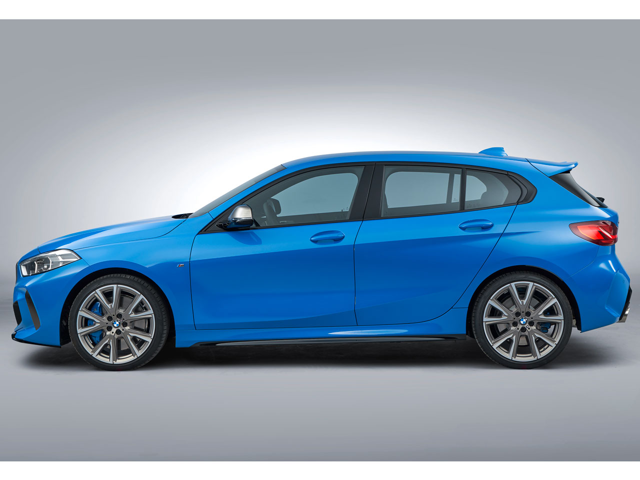 BMW 1シリーズ 2019年モデル 118d M Sportの価格・性能・装備 