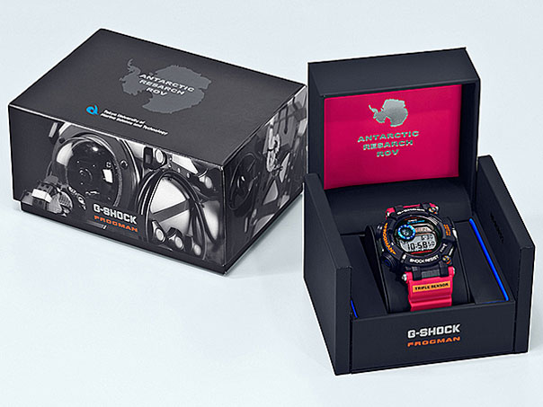 G-SHOCK �}�X�^�[ �I�u G �t���b�O�}�� ��ɒ���ROV �R���{���[�V�������f�� GWF-D1000ARR-1JR