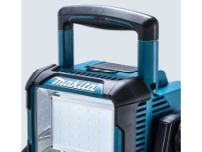 �[�d���X�^���h���C�g ML811