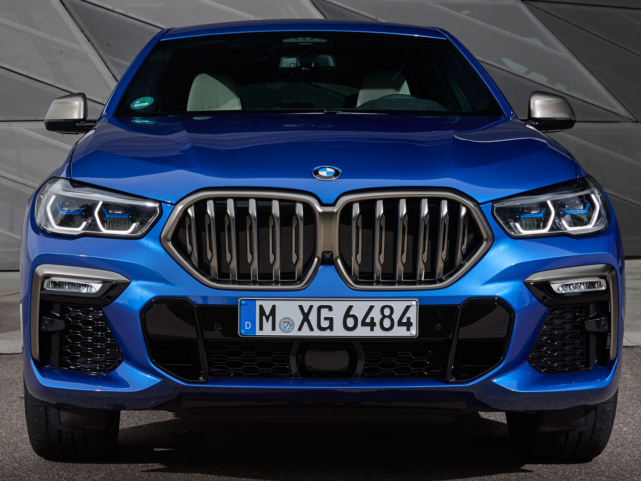 BMW X6の価格・新型情報・グレード諸元 価格.com
