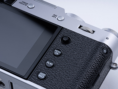 FUJIFILM X100V [�V���o�[]