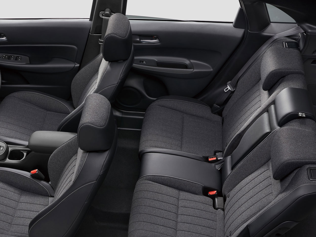 ホンダ フィット 2020年モデル e:HEV LUXEの価格・性能・装備
