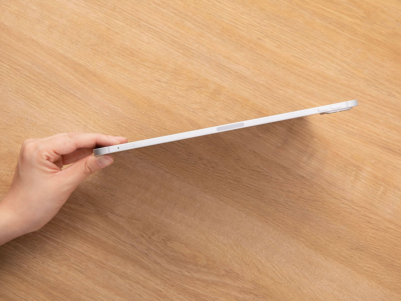 iPad Pro 11�C���` ��2���� Wi-Fi 128GB 2020�N�t���f�� MY252J/A [�V���o�[]