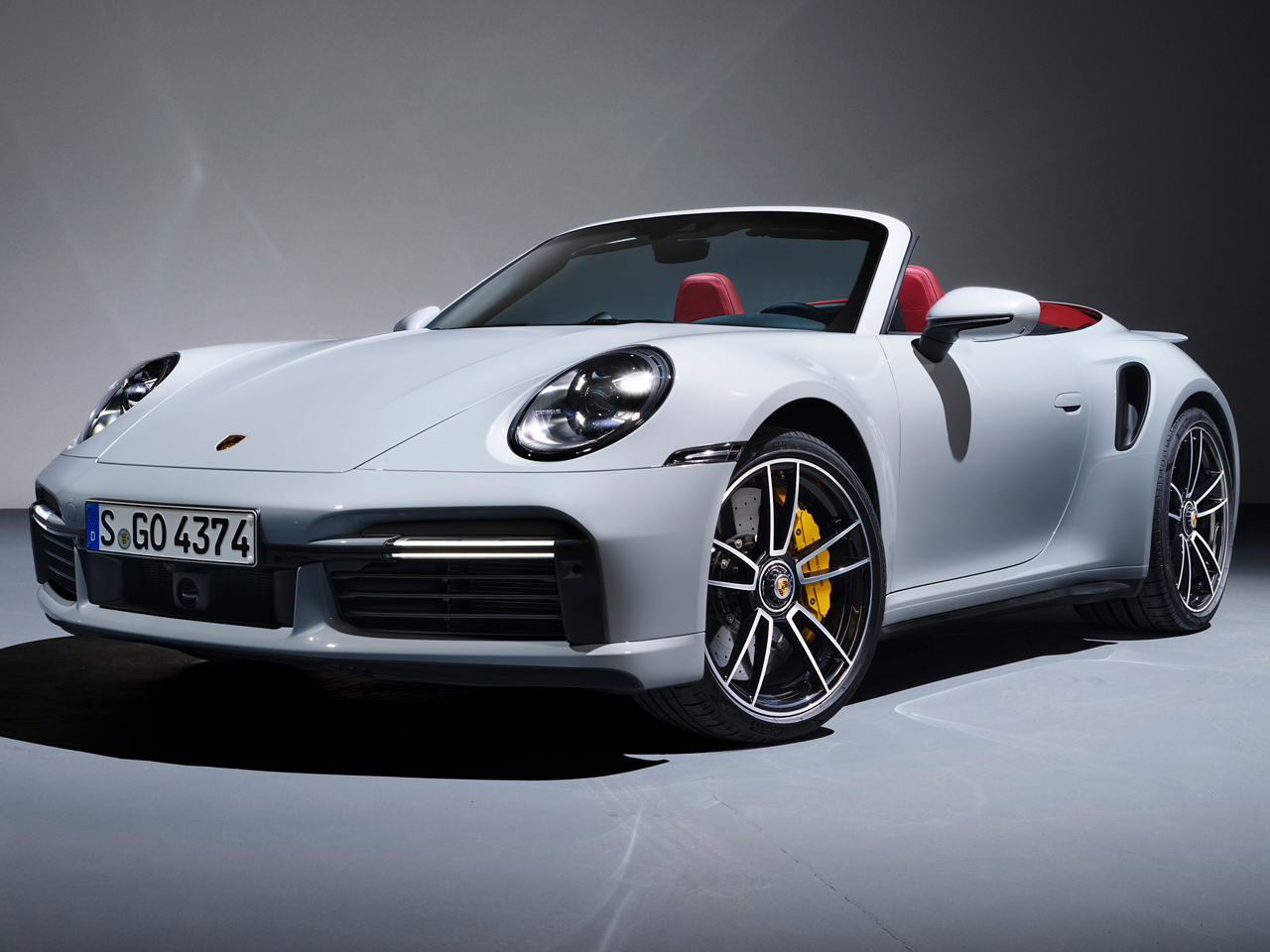 ポルシェ 911ターボ カブリオレ 2020年モデル 新車画像