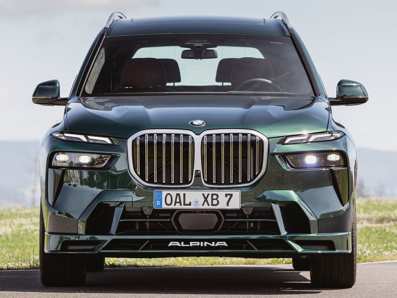 アルピナ XB7の価格・新型情報・グレード諸元 価格.com
