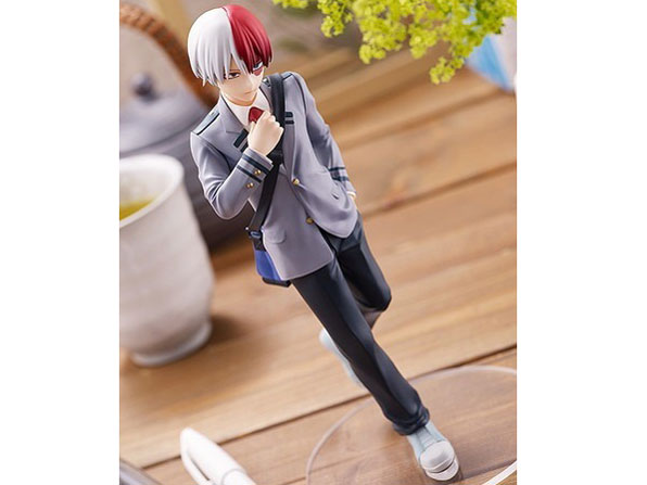 �l�̃q�[���[�A�J�f�~�A POP UP PARADE ���œ�