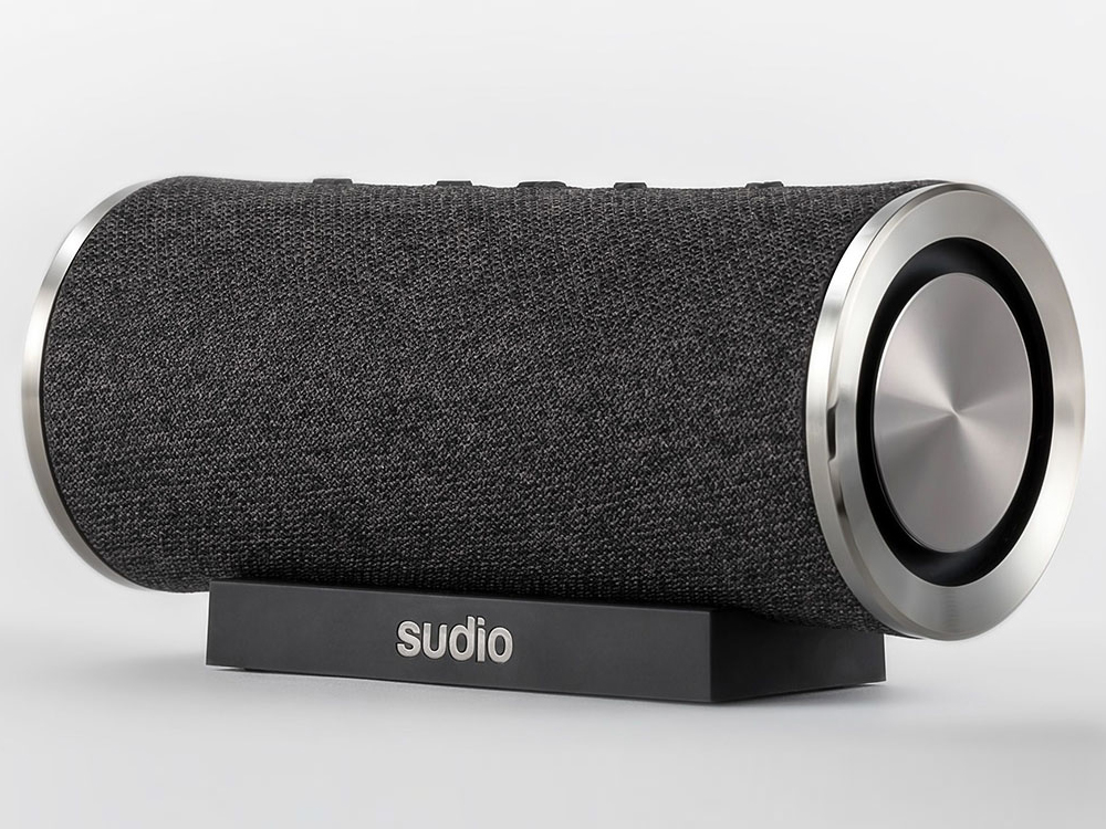 スーディオ sudio femtio Bluetoothスピーカー 71enk6RIllL._UF350,350_QL80_.jpg