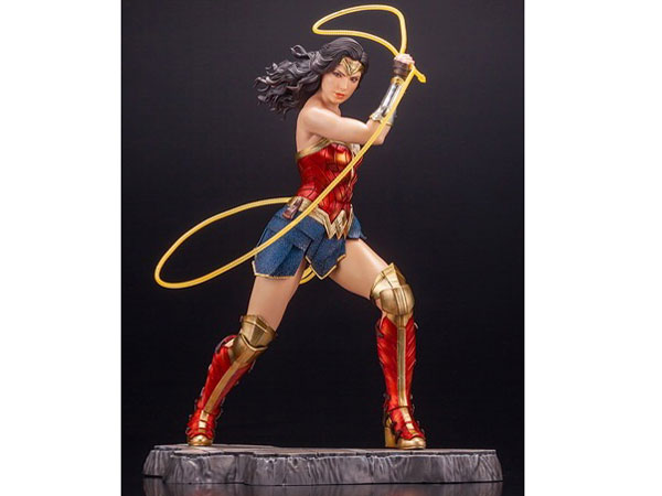 DC UNIVERSE ARTFX 1/6 �����_�[�E�[�}�� -WW84-