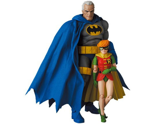MAFEX BATMAN BLUE Ver. & ROBIN The Dark Knight Returns �̐��i�摜