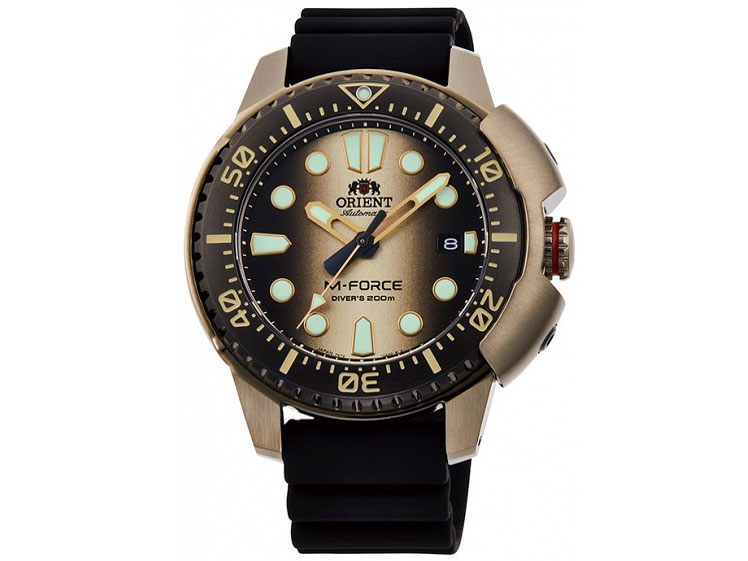 �X�|�[�c M-FORCE 70���N���胂�f�� RN-AC0L05G �̐��i�摜