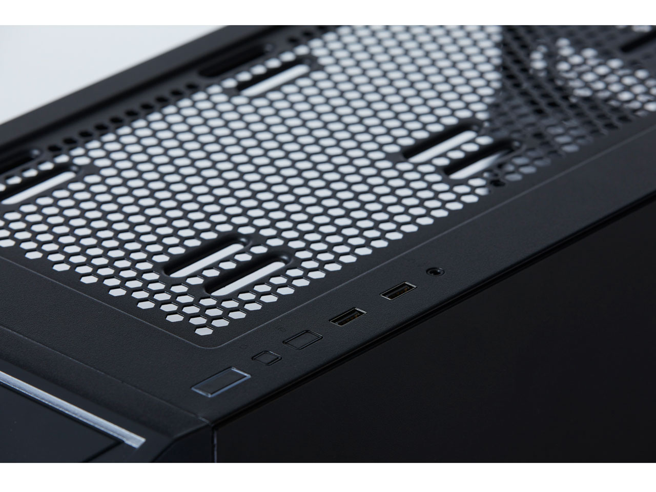 LANCOOL 215 X [Black]